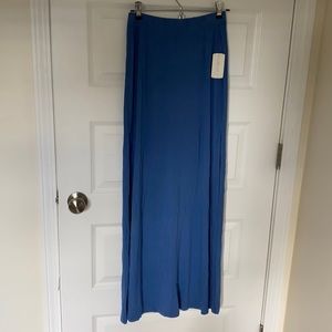 Forever 21 maxi skirt🌸